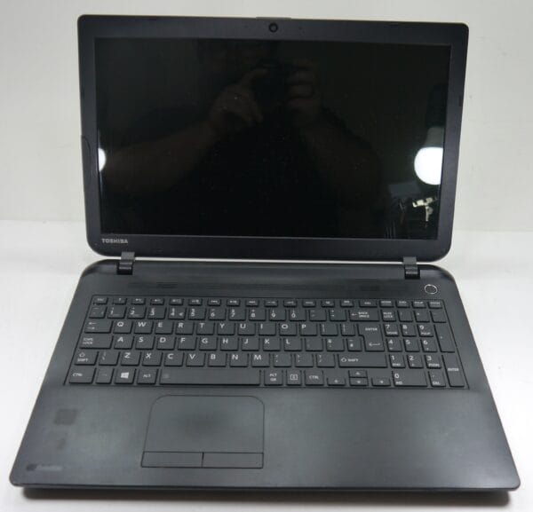 Toshiba C50D-B-120 Laptop 15.6 Inch Black