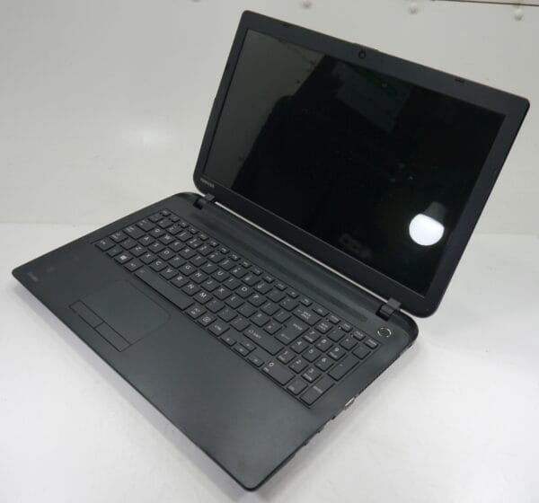 Toshiba C50D-B-120 Laptop 15.6 Inch Black - Image 5